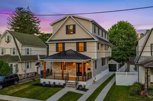 25 Oak Ln, Havertown, PA 19083 - Photo 2