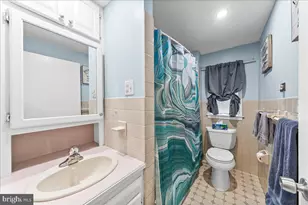408 Carlisle Ave, Prospect Park, PA 19076 - Photo 12
