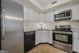 2108 Windfield Ct, Glen Mills, PA 19342 - Photo 8