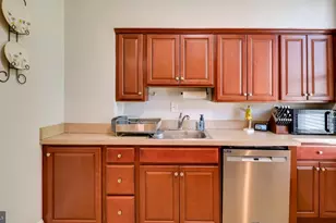 264 N Aberdeen Ave, Wayne, PA 19087 - Photo 12