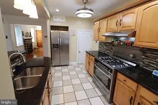 7206 Spruce St, Upper Darby, PA 19082 - Photo 18