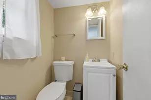26 Giles Ln, Aston, PA 19014 - Photo 28