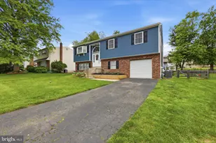 26 Giles Ln, Aston, PA 19014 - Photo 2