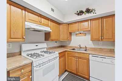 818 4th Avenue, Prospect Park, PA 19076 - Photo 8