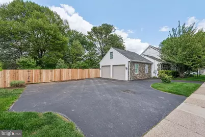 212 E Woodland Avenue, Springfield, PA 19064 - Photo 4