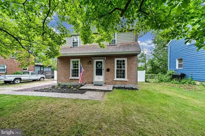 819 South Avenue, Secane, PA 19018 - Photo 2