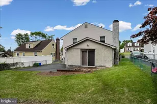 327 Ashland Ave, Secane, PA 19018 - Photo 28