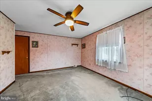 327 Ashland Ave, Secane, PA 19018 - Photo 16