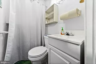 327 Ashland Ave, Secane, PA 19018 - Photo 24