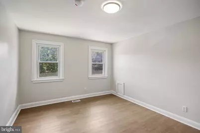 220 Houston Street, Chester, PA 19013 - Photo 12