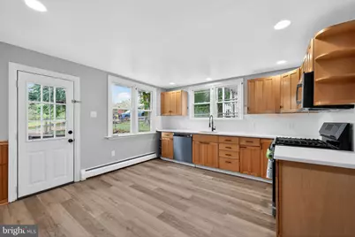 16 Convent Road, Aston, PA 19014 - Photo 4