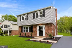 608 Hutchinson Terrace, Holmes, PA 19043 - Photo 2