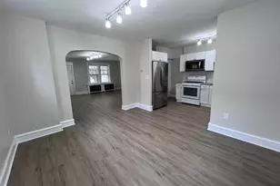 910 E 20th St, Chester, PA 19013 - Photo 8