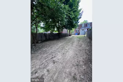 910 E 20th Street, Chester, PA 19013 - Photo 26