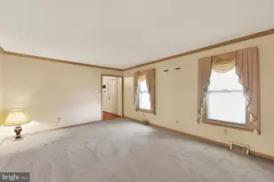 12 Secretariat Cir, Media, PA 19063 - Photo 6