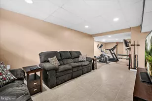 232 Beatrice Ln, Aston, PA 19014 - Photo 36