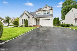 232 Beatrice Ln, Aston, PA 19014 - Photo 2