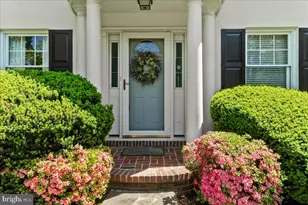 16 Oak Knoll Dr, Wallingford, PA 19086 - Photo 2