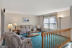 2202 Briarcliff Ave, Upper Chichester, PA 19061 - Photo 8