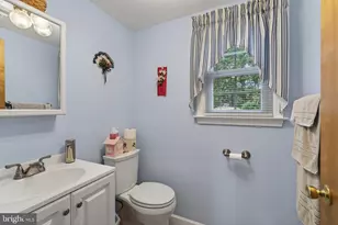 2202 Briarcliff Ave, Upper Chichester, PA 19061 - Photo 36