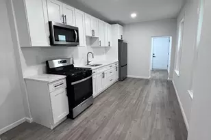 1026 Potter St, Chester, PA 19013 - Photo 4