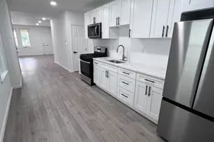 1026 Potter St, Chester, PA 19013 - Photo 6