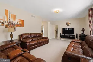 31 Evergreen Ave, Broomall, PA 19008 - Photo 8
