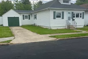 1023 Langley St, Marcus Hook, PA 19061 - Photo 2