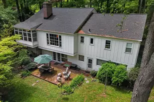 8 N Longpoint Ln, Rose Valley, PA 19063 - Photo 2