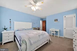 8 N Longpoint Ln, Rose Valley, PA 19063 - Photo 18