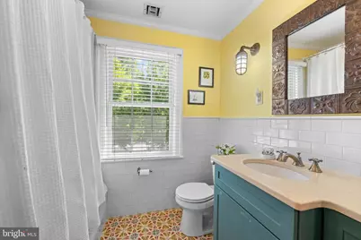 230 S Wayne Avenue, Wayne, PA 19087 - Photo 38
