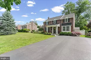 9 Pickwick Ln, Newtown Square, PA 19073 - Photo 2