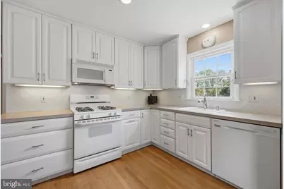109 Rodney Circle, Bryn Mawr, PA 19010 - Photo 10