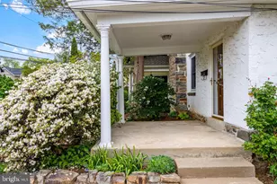 239 Lowrys Ln, Bryn Mawr, PA 19010 - Photo 2