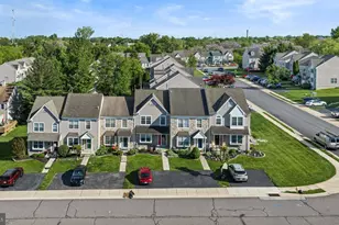 175 Megan Cir, Aston, PA 19014 - Photo 2
