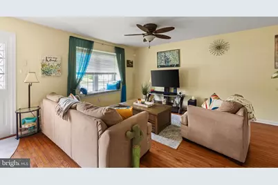 175 Megan Circle, Aston, PA 19014 - Photo 4