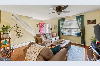175 Megan Circle, Aston, PA 19014 - Photo 6