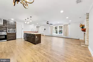 1010 Excelsior Dr, Upper Chichester, PA 19014 - Photo 4