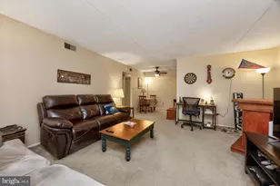 5200 Hilltop Dr, Brookhaven, PA 19015 - Photo 6
