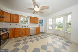 723 Broad St, Collingdale, PA 19023 - Photo 12