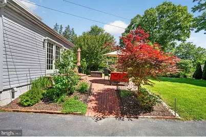 2225 E Helms Manor, Upper Chichester, PA 19061 - Photo 38