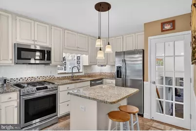 2225 E Helms Manor, Upper Chichester, PA 19061 - Photo 10