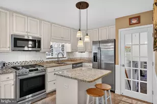 2225 E Helms Manor, Upper Chichester, PA 19061 - Photo 10