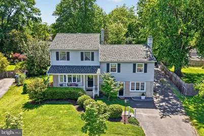 2225 E Helms Manor, Upper Chichester, PA 19061 - Photo 2