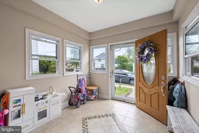 554 Wales Road, Havertown, PA 19083 - Photo 4