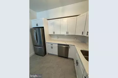 4930 W Chester Pike #303, Newtown Square, PA 19073 - Photo 6