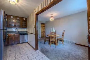 1075 Brookwood Ln, Glenolden, PA 19036 - Photo 16