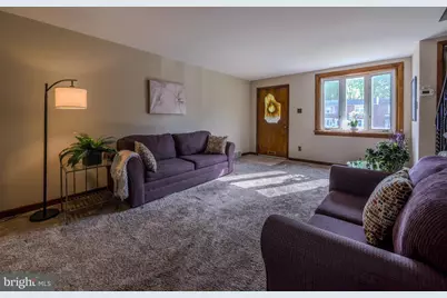 1075 Brookwood Lane, Glenolden, PA 19036 - Photo 8