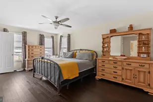 216 County Claire Ln, Aston, PA 19014 - Photo 18