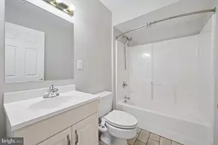 431 Iroquois St, Essington, PA 19029 - Photo 10